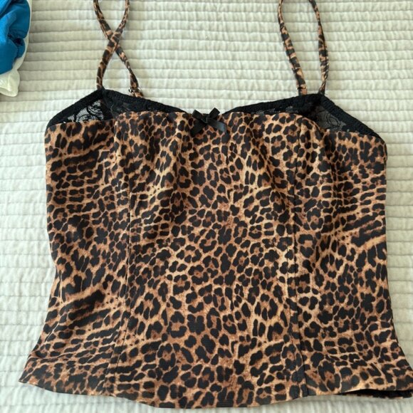 NWOT Edikted Edin Leopard Print Mesh Bra Top - Picture 3 of 5